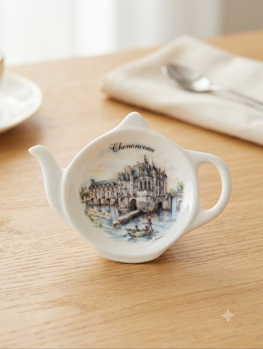 Vintage NEM France Souvenir Teapot Dish - Château de Chenonceau